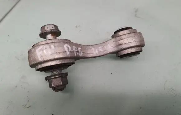 Rear control arm