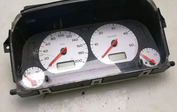 Volkswagen Golf III Speedometer (instrument cluster) 1H0919860T
