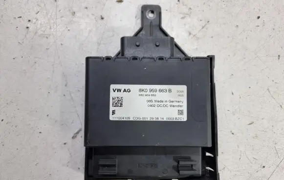 Audi Q5 SQ5 Voltage converter/converter module 8K0959663B