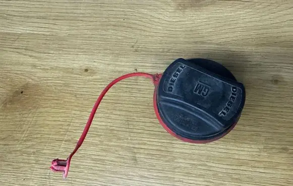 Opel Insignia A Fuel tank filler cap