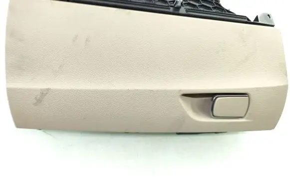 BMW X1 E84 Glove box