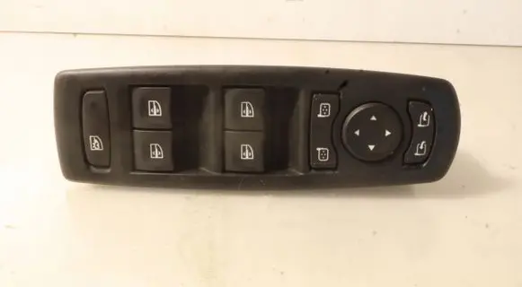 Renault Laguna III Electric window control switch 09610006RC