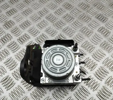 Volkswagen Golf VIII ABS Pump 5WA614517BG 10091803463