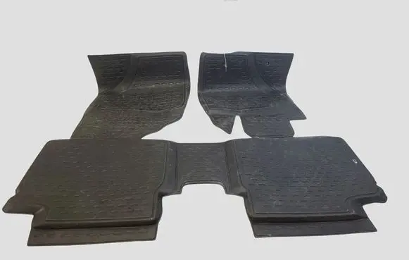 Toyota Avensis T270 Car floor mat set