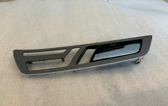 Mercedes-Benz S W221 Front door interior handle A3364010001 A2218210714 2218210714