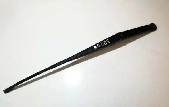 Honda CR-V Front wiper blade arm