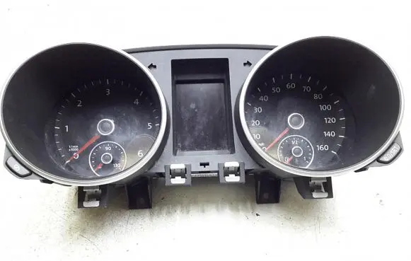 Volkswagen Golf VI Speedometer (instrument cluster) 5k0920962a