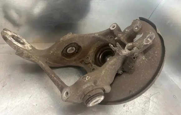 Audi A7 S7 4G Rear wheel hub 8R0505436C
