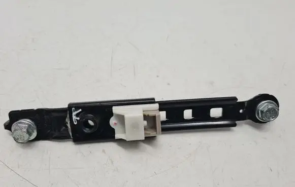 Hyundai Santa Fe Seat belt adjustment rail 
