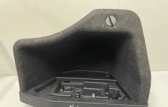 BMW 4 F32 F33 Trunk/boot side trim panel 7311027