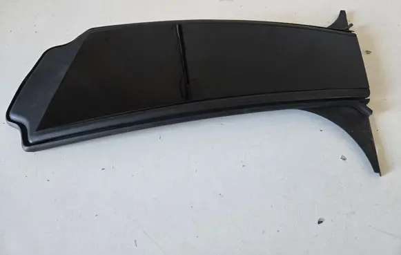 Front door glass trim molding