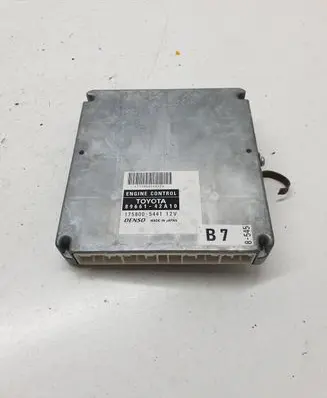 Toyota RAV 4 (XA20) Engine control unit/module 8966142A10 1758005441