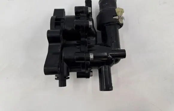 Hyundai Ioniq Thermostat/thermostat housing