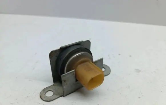 BMW 7 E65 E66 ESP acceleration yaw rate sensor 6781407 9168C 37146781407