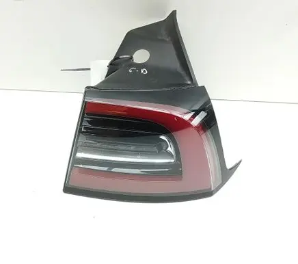 Tesla Model 3 Rear/tail lights 107740000B