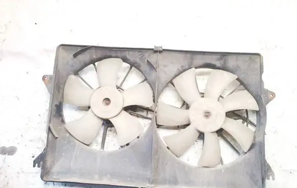 Chrysler Pacifica Radiator cooling fan shroud