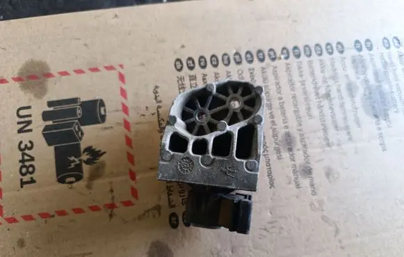 Maserati Ghibli Radiator mount bracket
