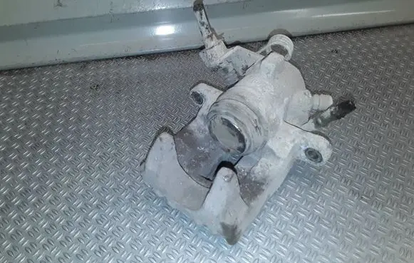 Skoda Roomster (5J) Rear brake caliper
