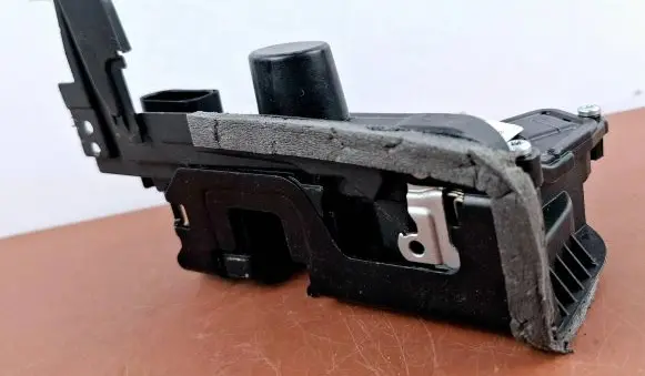 Audi Q8 Front door lock 4MN837016