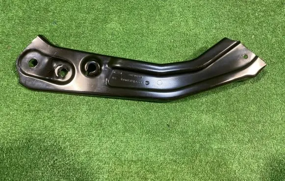 Skoda Kamiq Headlight/headlamp mounting bracket 658805932