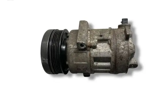 Opel Corsa E Air conditioning (A/C) compressor (pump) 55701200 5E5275200