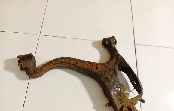Land Rover Discovery 3 - LR3 Rear upper control arm/wishbone 