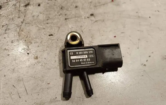 Jeep Grand Cherokee Exhaust gas pressure sensor 0281006170 56044587AB 11011371816E