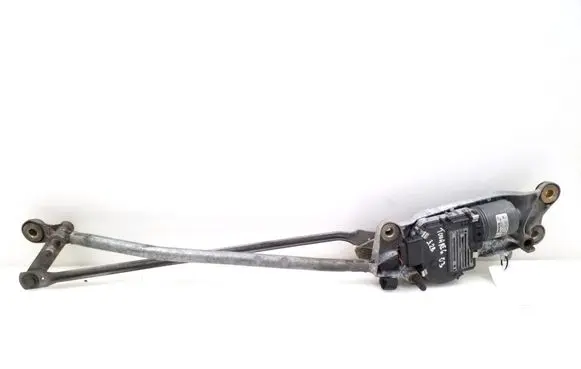 Volkswagen Touareg I Front wiper linkage and motor 