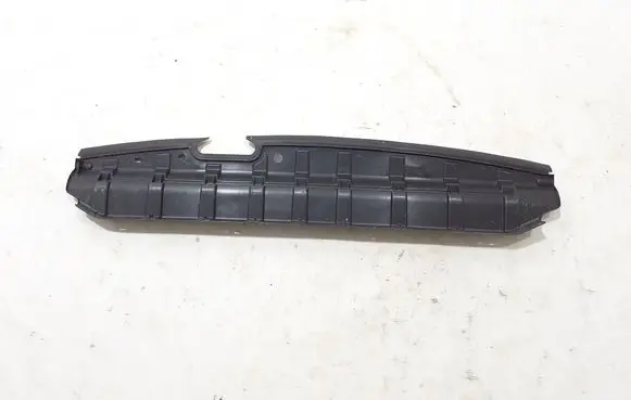 Renault Austral Intercooler air guide/duct channel 215793115R