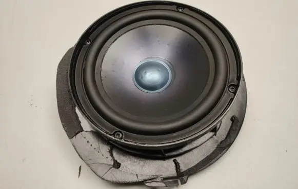 Mercedes-Benz E W211 Panel speaker A2118206602