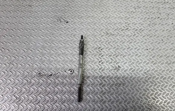 Ford Focus Glow plug YE04
