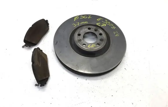 Peugeot 3008 III Front brake disc 9837672580