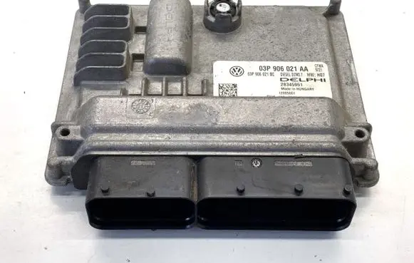 Seat Ibiza IV (6J,6P) Engine control unit/module ECU 03P906021AA