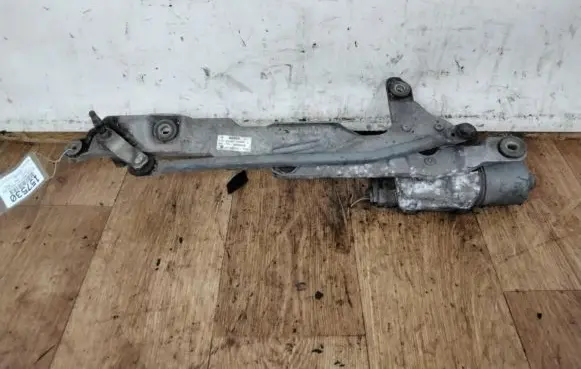Volkswagen Phaeton Front wiper linkage and motor 3D1955024D