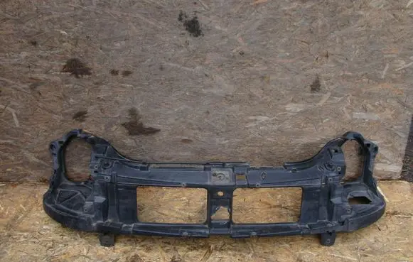 Renault Master II Top upper radiator support slam panel