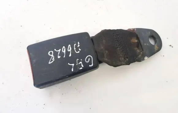 Citroen C3 Rear seatbelt buckle 33015510 013702