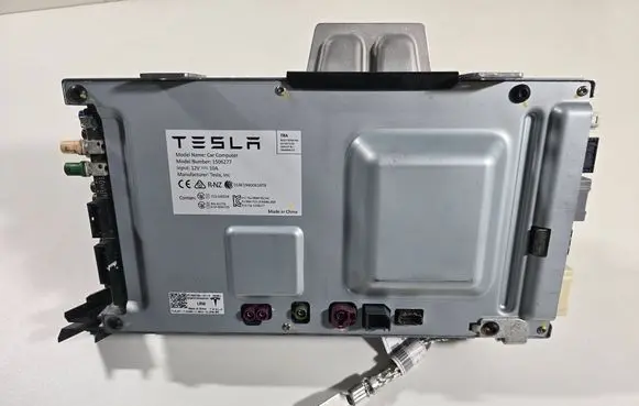 Tesla Model 3 Other control units/modules 146577200A