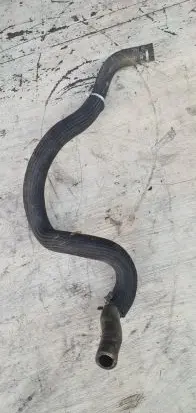 Coolant pipe/hose