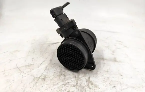 Volkswagen Polo III 6N 6N2 6NF Mass air flow meter 0281002318 045906461