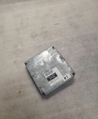 Toyota RAV 4 (XA20) Engine control unit/module 1758005441 8966142A10