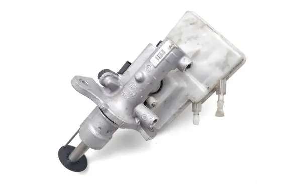 Volkswagen Crafter Master brake cylinder 32671635