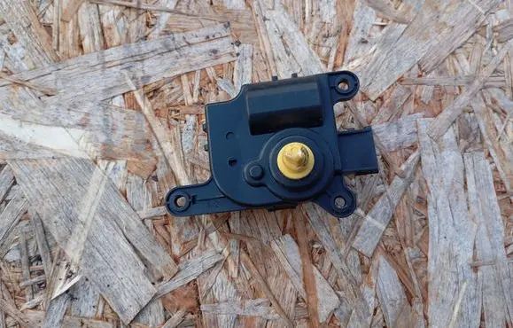 Hyundai i30 Air flap motor/actuator D332AG7AA