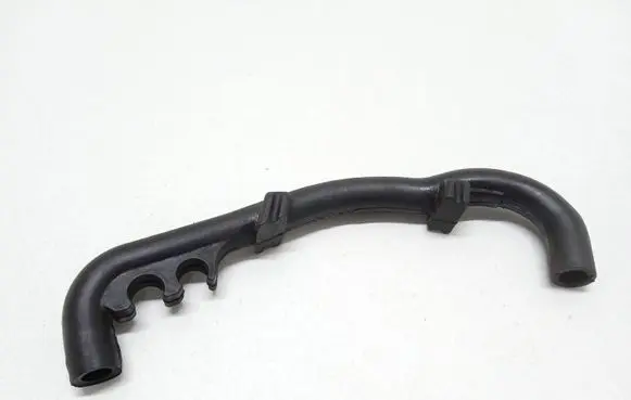 Land Rover Range Rover Sport L320 Breather hose/pipe 4R8Q6C717AC