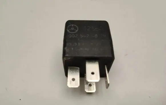 Mercedes-Benz E W212 Other relay A0025424819