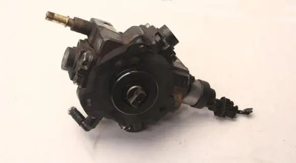 Ford Mondeo MK IV Fuel injection high pressure pump 9683268980