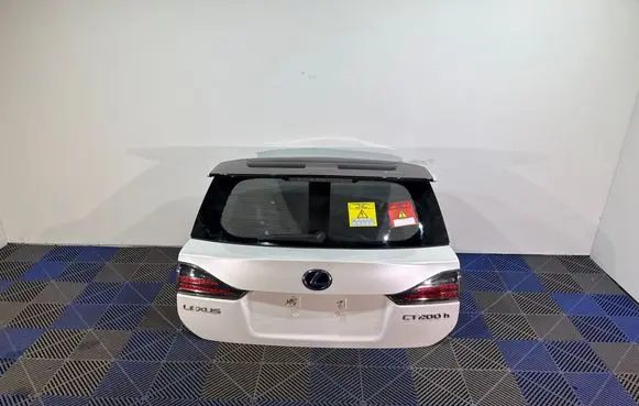 Lexus CT 200H Tailgate/trunk/boot lid 