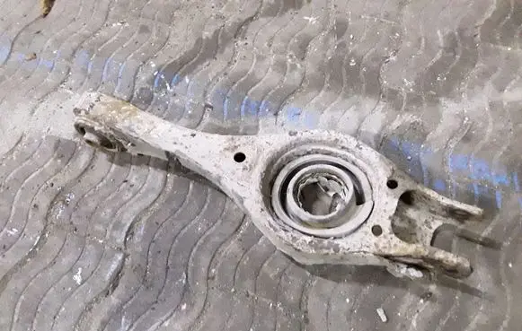 KIA Magentis Rear upper control arm/wishbone NOCODE