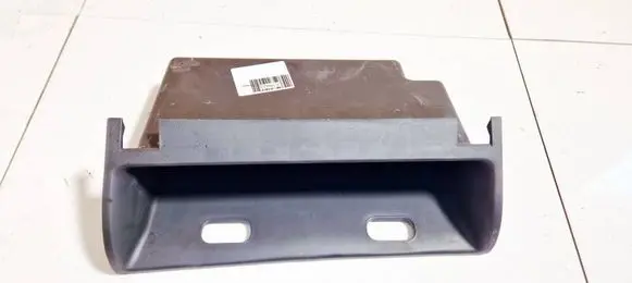 Glove box