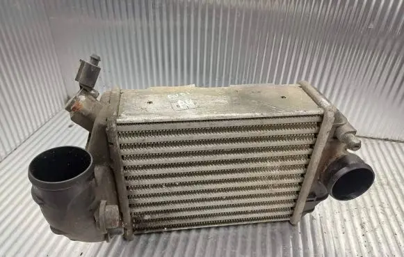 Audi A4 S4 B5 8D Intercooler radiator 6F31