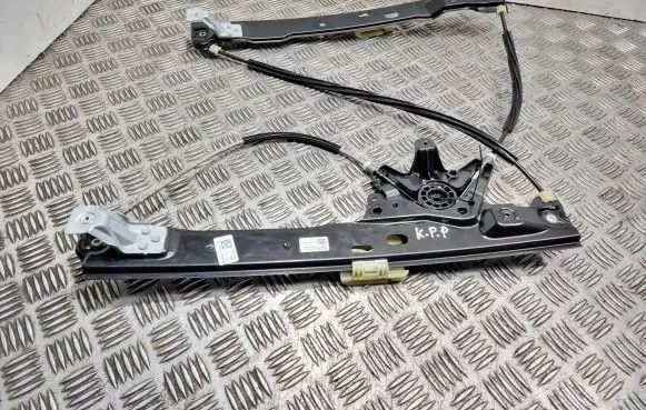 Front window lifting mechanism without motor